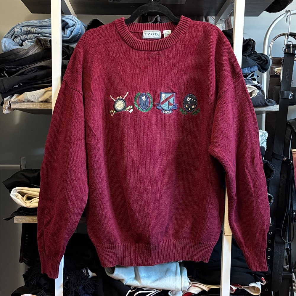 Izod Men's Golf Embroidery Maroon Crewneck Sweater